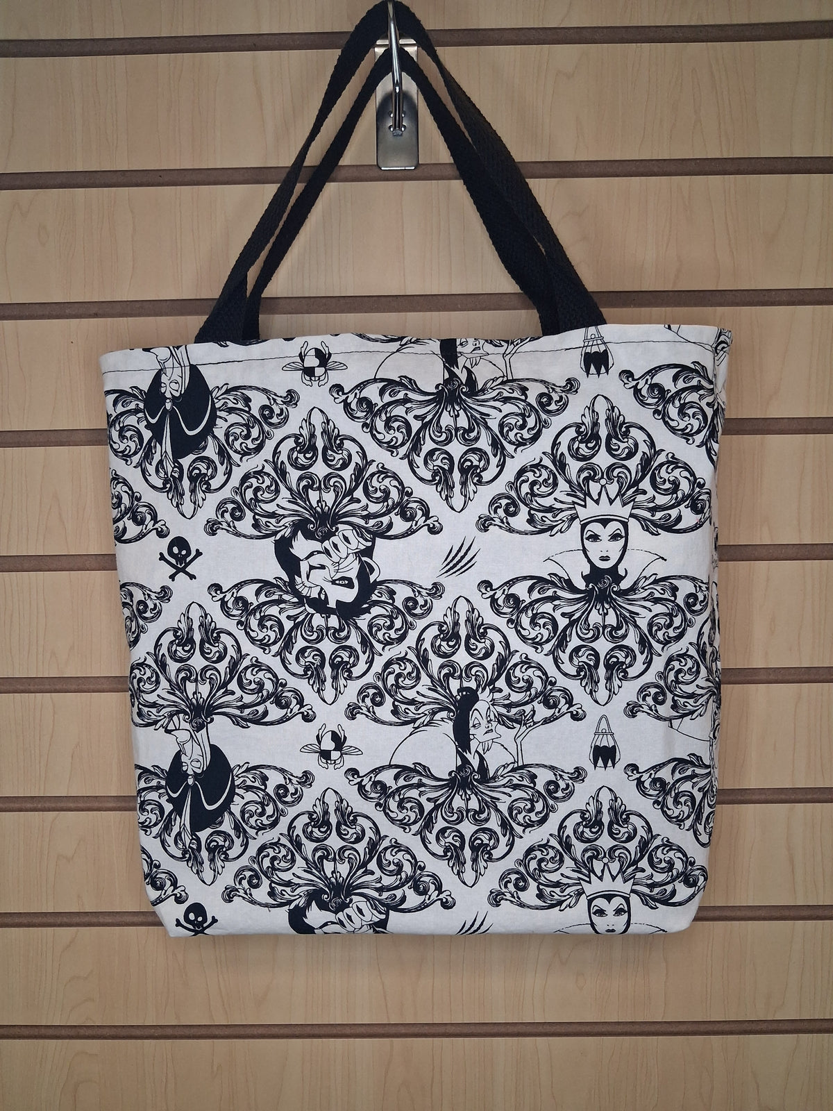 Tote, Large