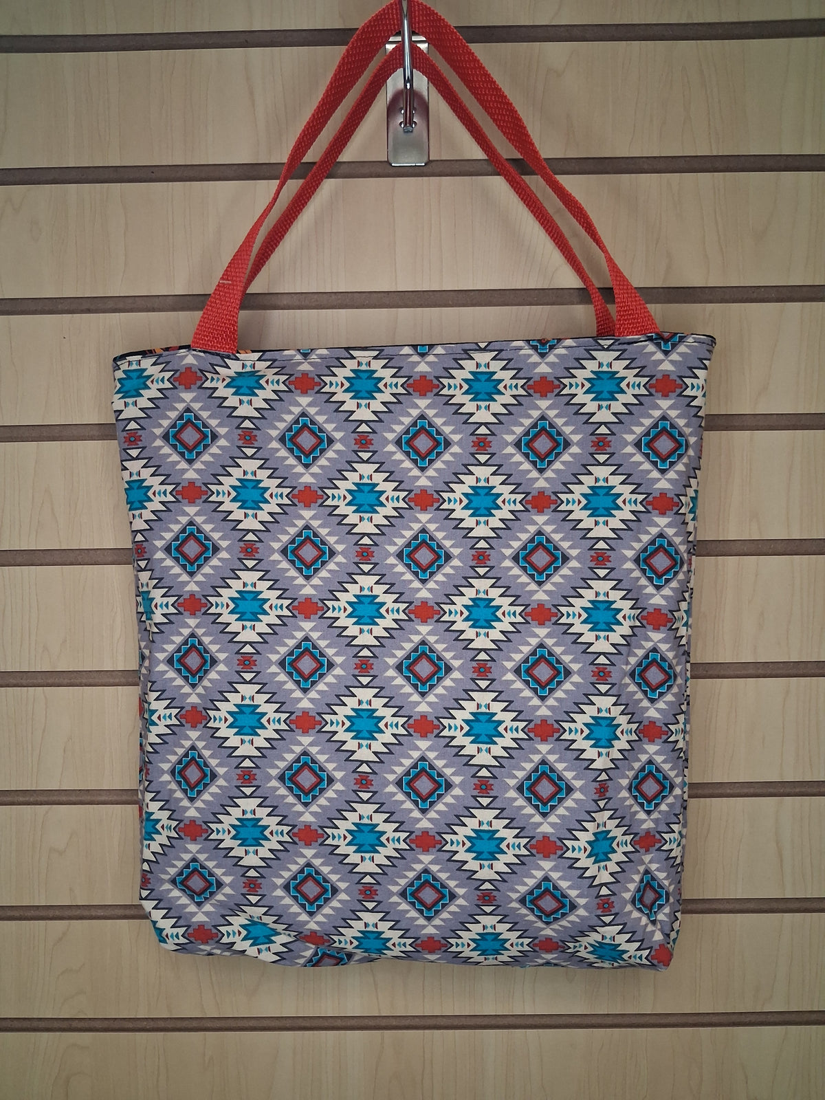 Tote, Small